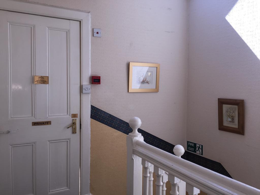 Hermitage Guest House Единбург Екстериор снимка