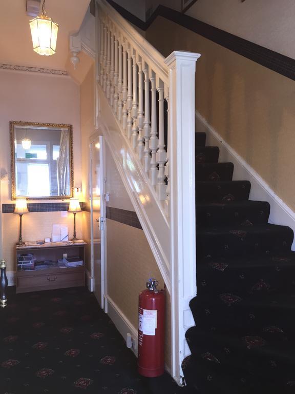Hermitage Guest House Единбург Екстериор снимка